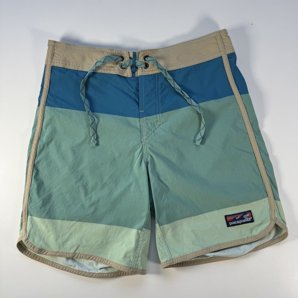 PATAGONIA Scallop Hem Stretch Wavefarer Boardshorts 7.5" Mens 28 Swim Surf Trunk